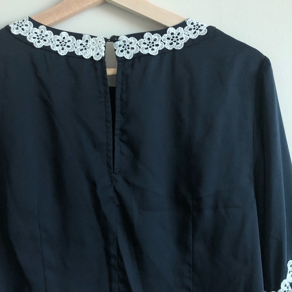 NANETTE Floral Lace Trim Bell Sleeve Top - Picture 7 of 8